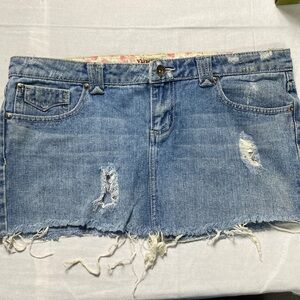 YMI Mini Jean Skirt size 11. (BK)